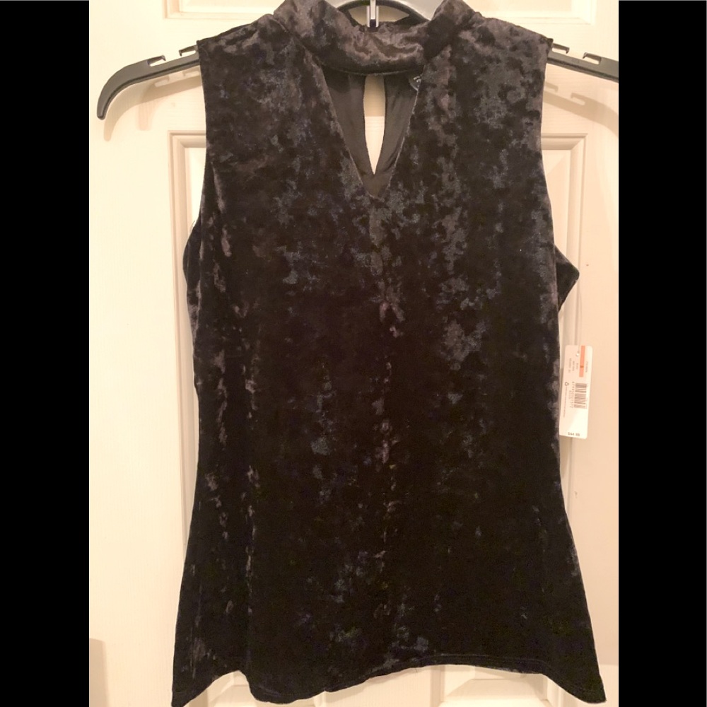 Black Velvet Keyhole Top
